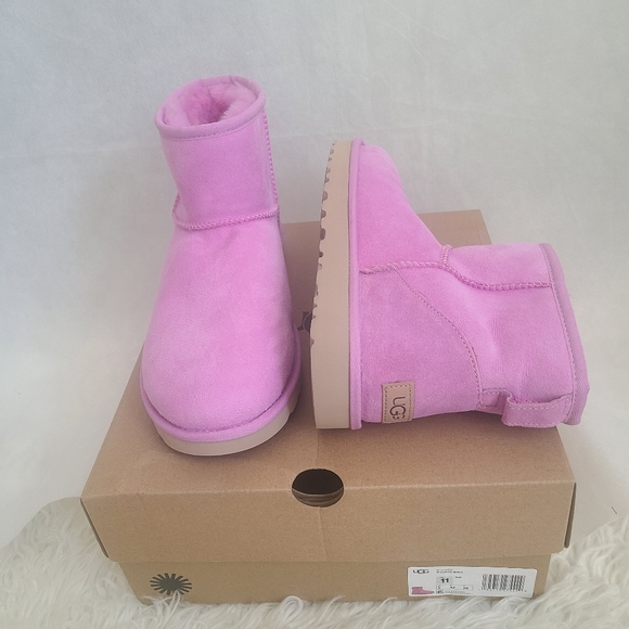 UGG Shoes - UGG Women Classic Mini II Ankle Boots in Wildflower Color Sz 11